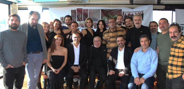 MODERN BİR “ZÜBÜK” KOMEDİSİ: OY’UNA GELDİK SİNEMASEVERLERLE BULUŞUYOR