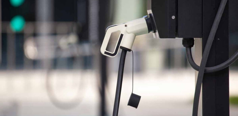 1.500 KM menzilli elektrikli otomobil geliyor: Kanada Çin ve ABD’yi solladı, menzil derdi bitiyor