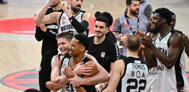 Beşiktaş, Anadolu Efes’i devirdi finale yükseldi