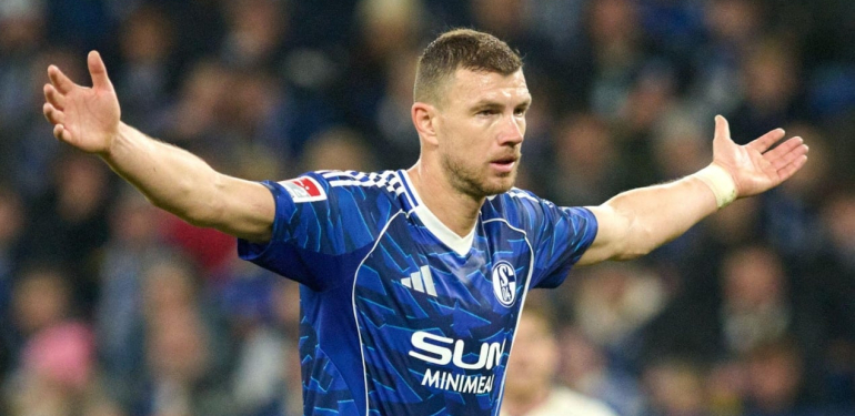 Dzeko 40 yaşında küllerinden doğdu! Atmaya devam ediyor