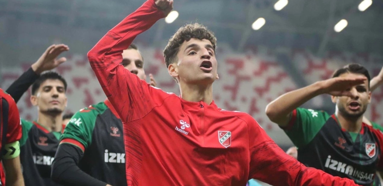 Fenerbahçe Adem Yeşilyurt’u Acun Ilıcalı’nın elinden alıyor