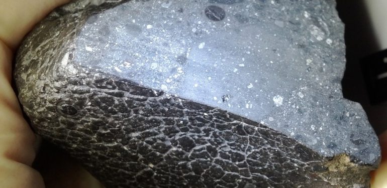 Mars’tan gelen siyah taş ortalığı karıştırdı