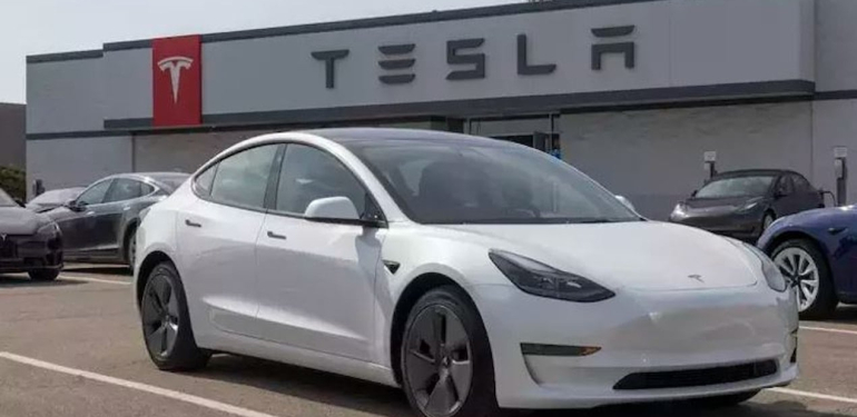 Tesla, Türkiye’yi dahil etmedi! 9 ülkede bomba özelliği devreye aldı